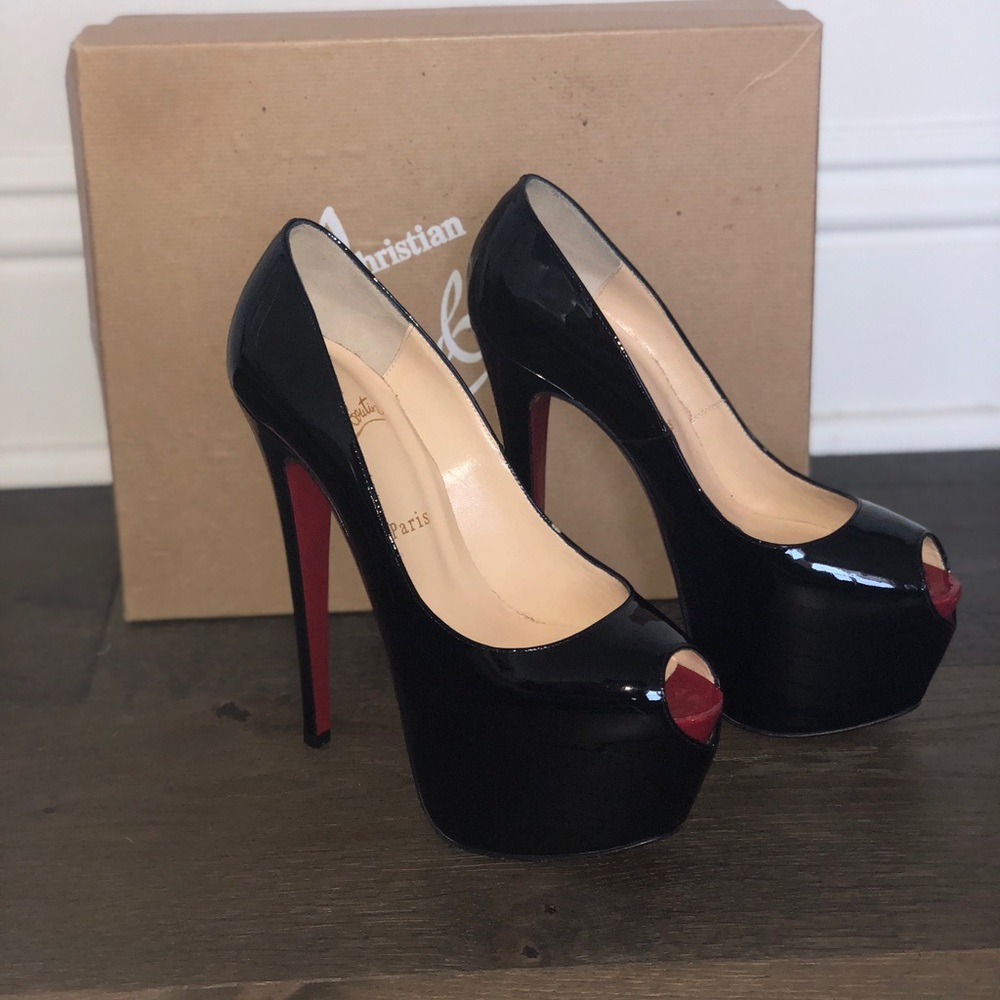 Christian Louboutin Higness 160 patent heels